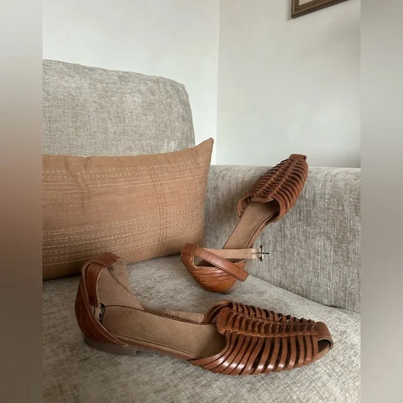 Seychelles Bits N’ Pieces Woven Flats in Honey sz 10 - Picture 2 of 9